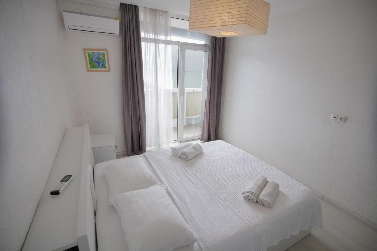 Apartment Orbi Dado บาทูมิ ภายนอก รูปภาพ